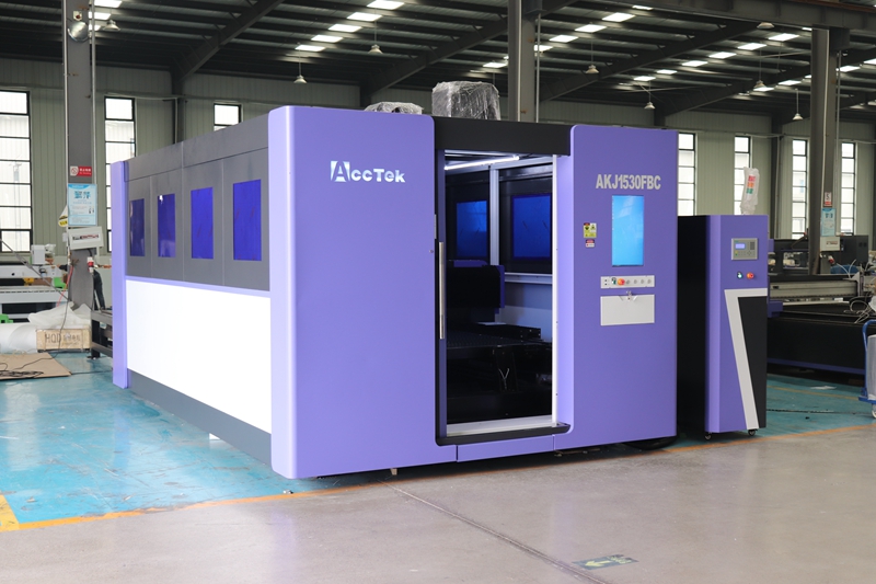 Industrial 3015 6000 watt Fibe - Industrial Fiber Laser Cutting Machine recension och pris