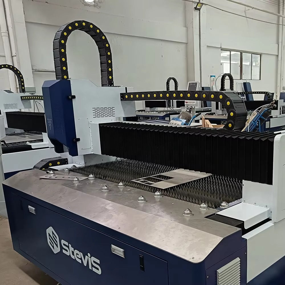 Economic 6kw CNC 1530 Fiber La - Industrial Fiber Laser Cutting Machine recension och pris