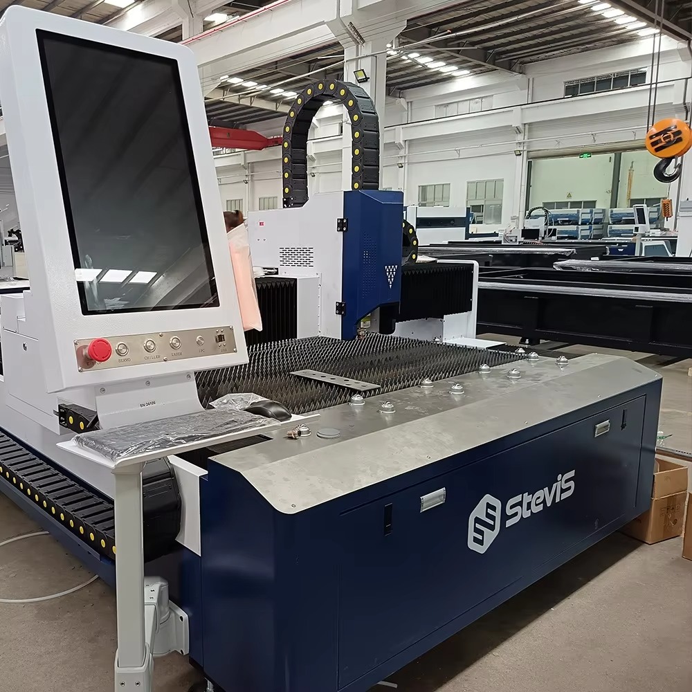 Economic 6kw CNC 1530 Fiber La - Industrial Fiber Laser Cutting Machine recension och pris